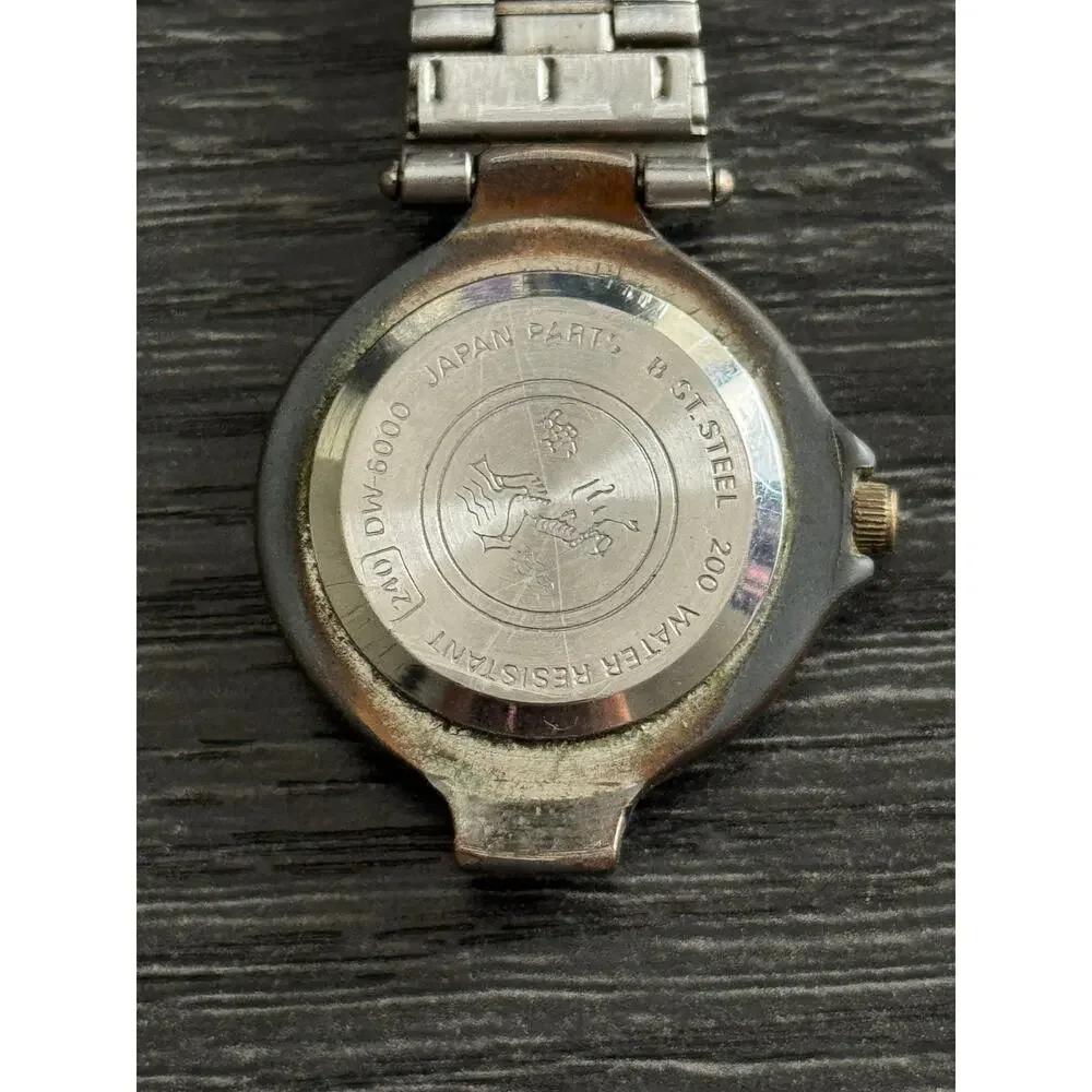 VTG‎ Silver Tone Water Resistant Stainless Steel Watch FOR PARTS UNTESTED